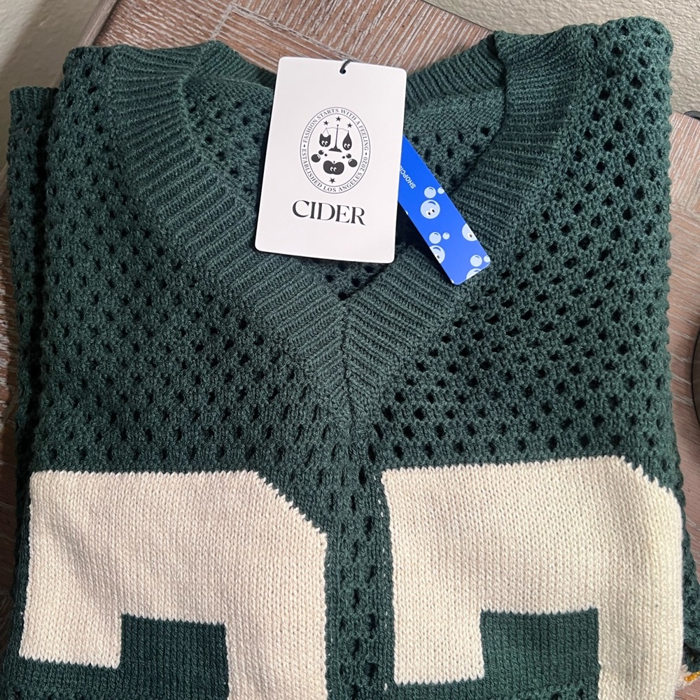 KNIT V-NECK 23 GRAPHIC HOLLOW OUT OVERSIZED TOP Cider